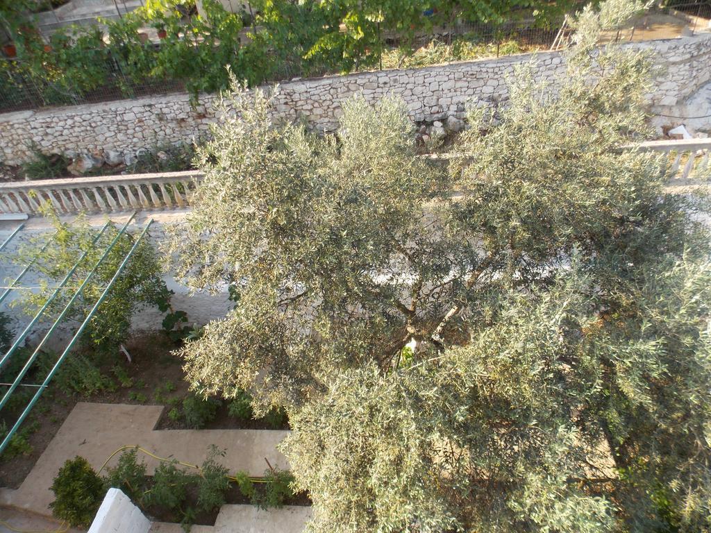 Guest House Vila Bega Sarandë Exterior foto