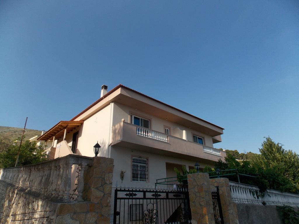 Guest House Vila Bega Sarandë Exterior foto