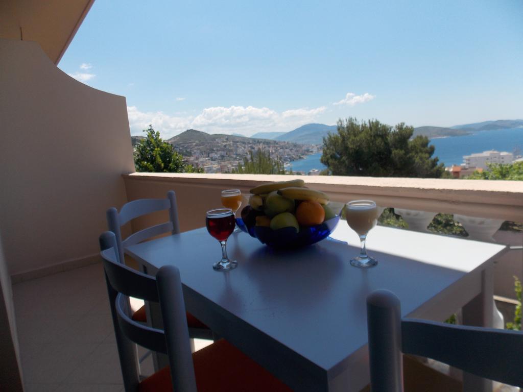 Guest House Vila Bega Sarandë Exterior foto