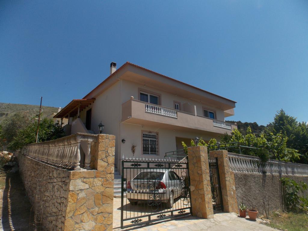 Guest House Vila Bega Sarandë Exterior foto