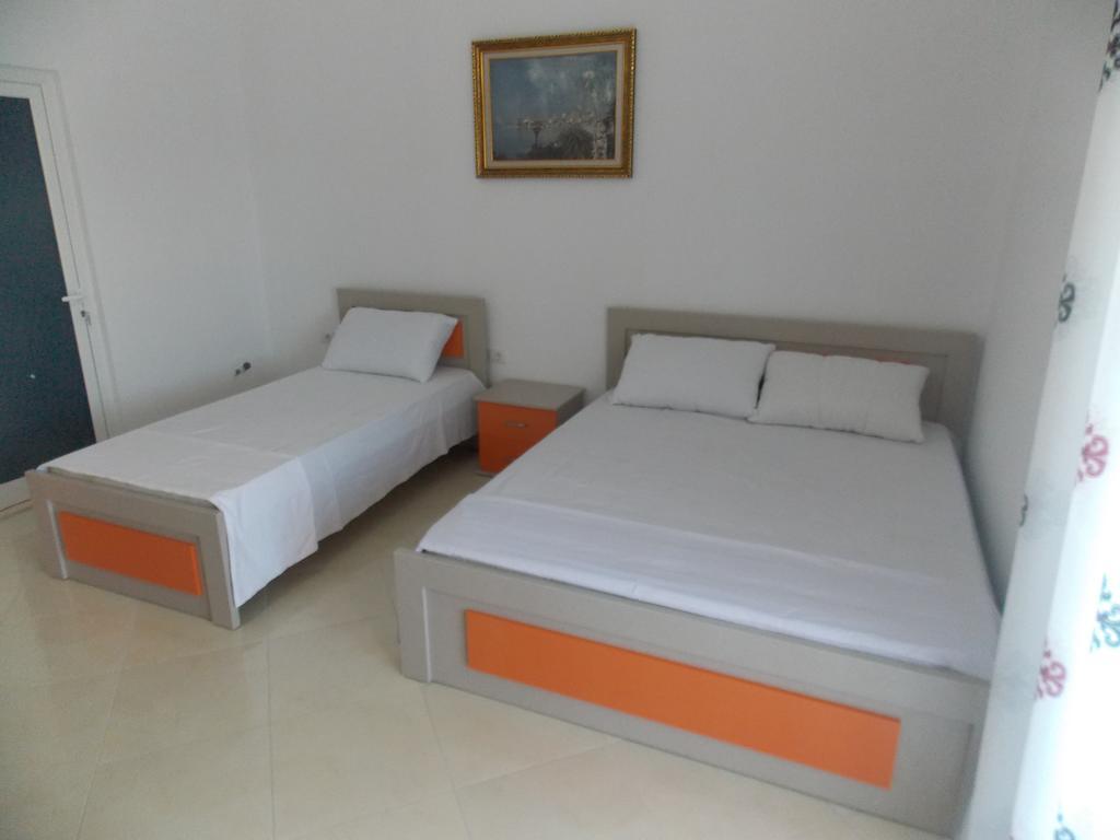 Guest House Vila Bega Sarandë Exterior foto