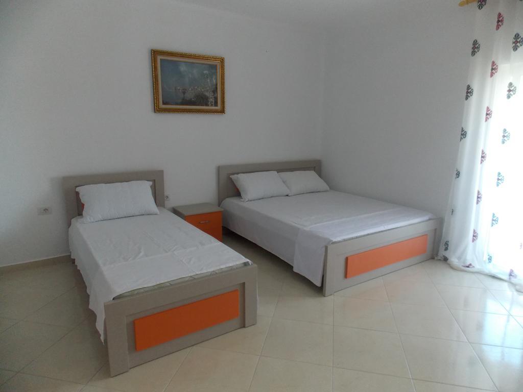 Guest House Vila Bega Sarandë Exterior foto